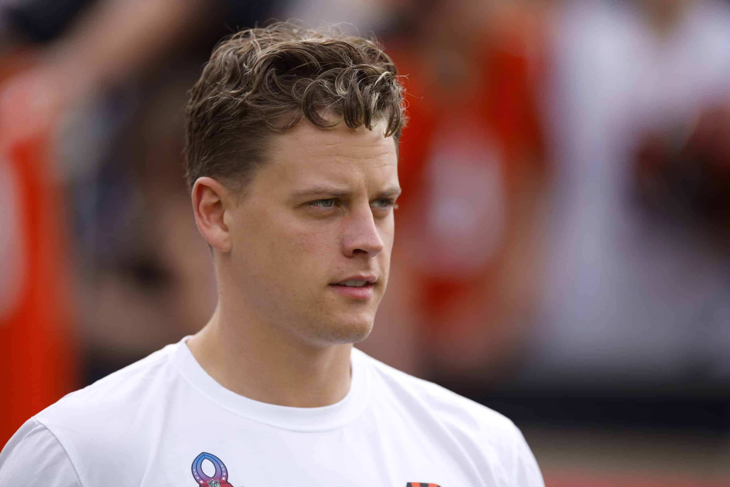 ORLANDO, FLORIDA - FEBRUARY 02: Joe Burrow #9 of the Cincinnati Bengals looks on prior to the NFL Pro Bowl Games at Camping World Stadium on February 02, 2025 in Orlando, Florida.